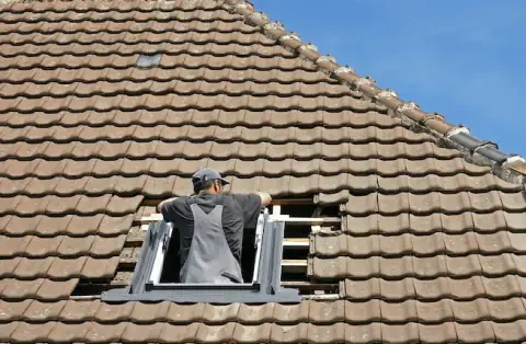Pose de velux à Saint-Magne-de-Castillon
